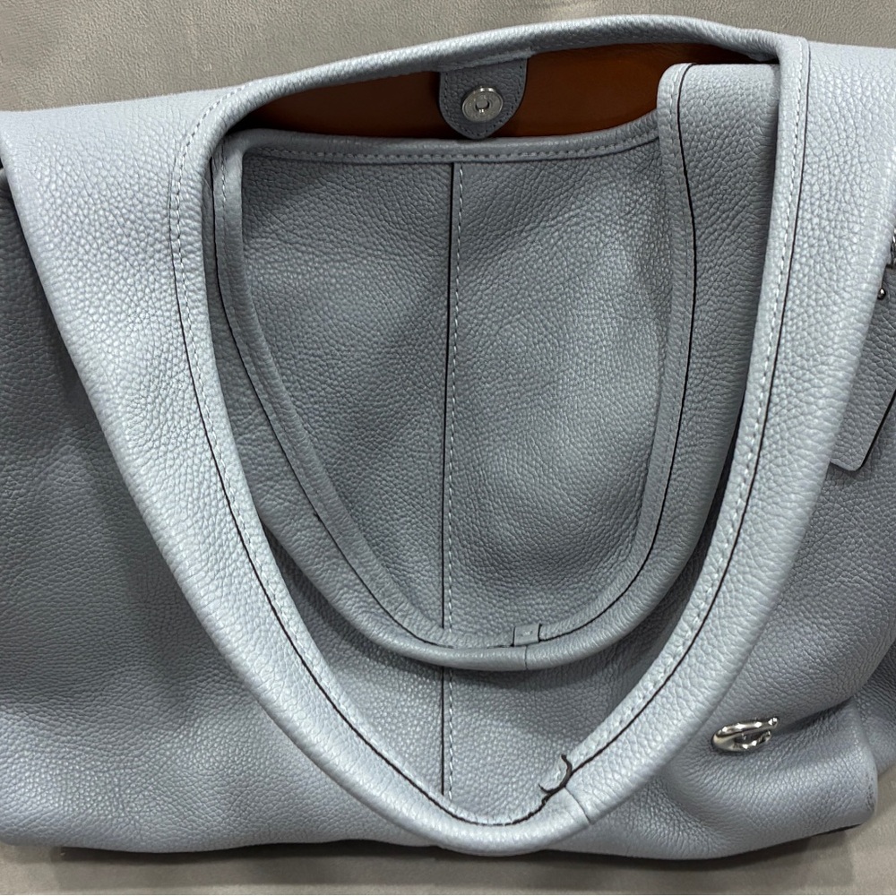 Authentic Coach Lana hobo bag- preowned - Picture 3 of 11